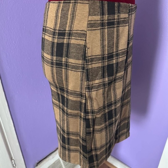Source Unknown Tan and Black Plaid Pencil Skirt - Picture 3 of 3